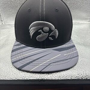 Black Iowa Hawkeyes Snapback Hat with Gray Patterned Brim